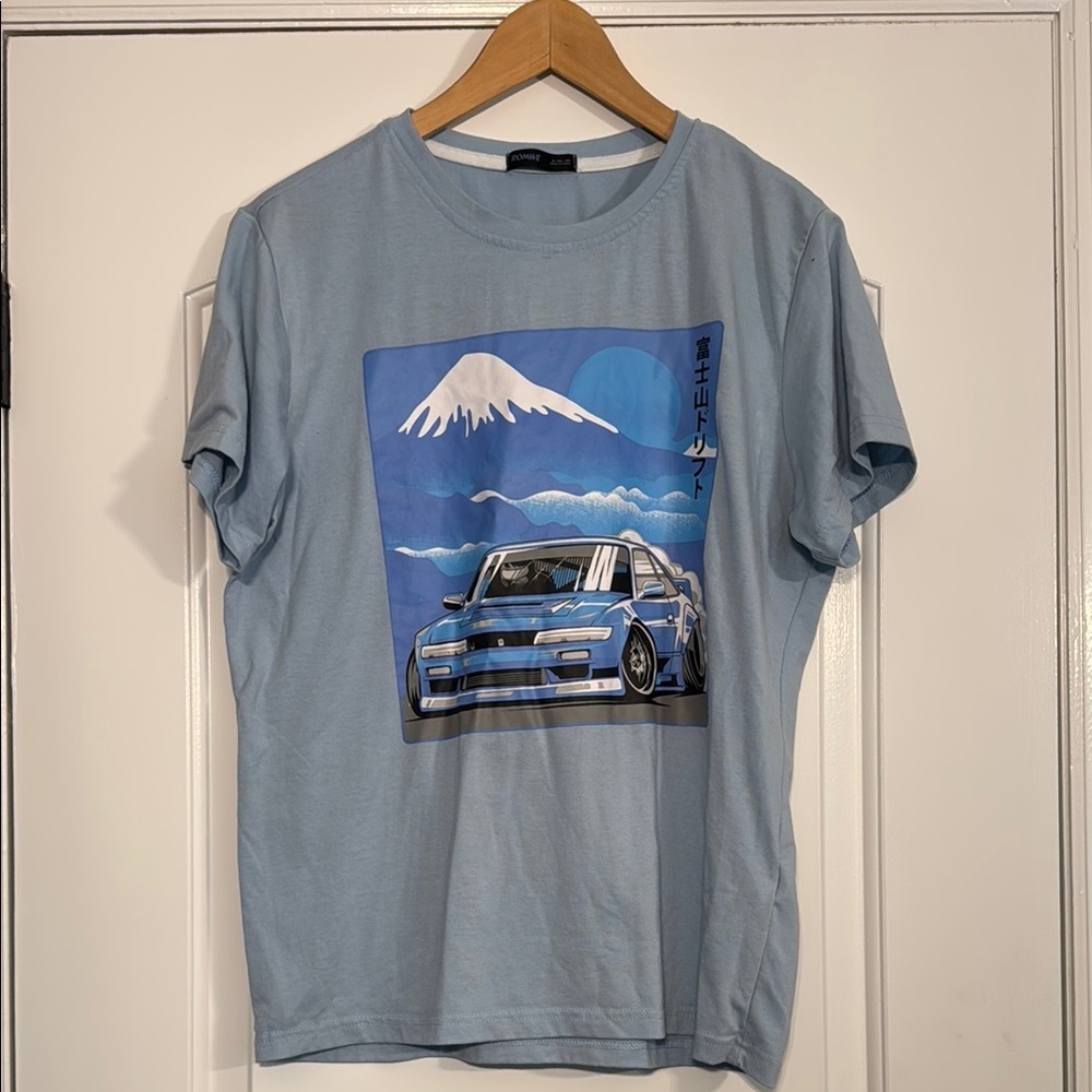 Blue Graphic T-Shirt with Car and Mountain Design Size Small
